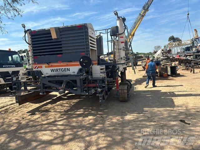 Wirtgen SP25 Betongutläggare
