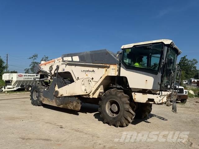 Wirtgen WR240i Jordkompaktorer