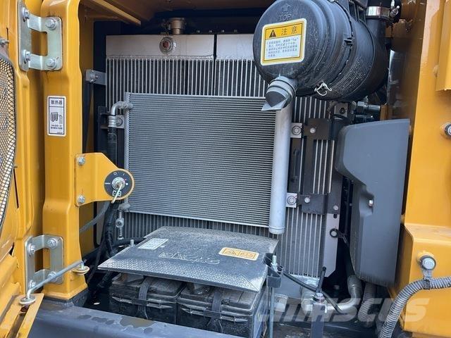 XCMG XE75GA Bandgrävare