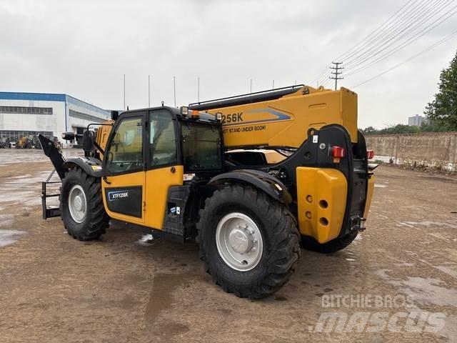 XCMG XTF1256K Teleskoplastare