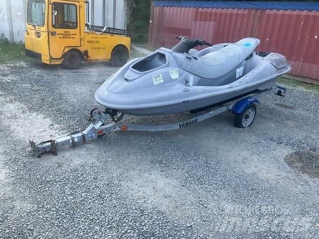 Yamaha  Arbetsbåtar, pråmar och pontoner
