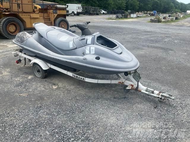 Yamaha  Arbetsbåtar, pråmar och pontoner