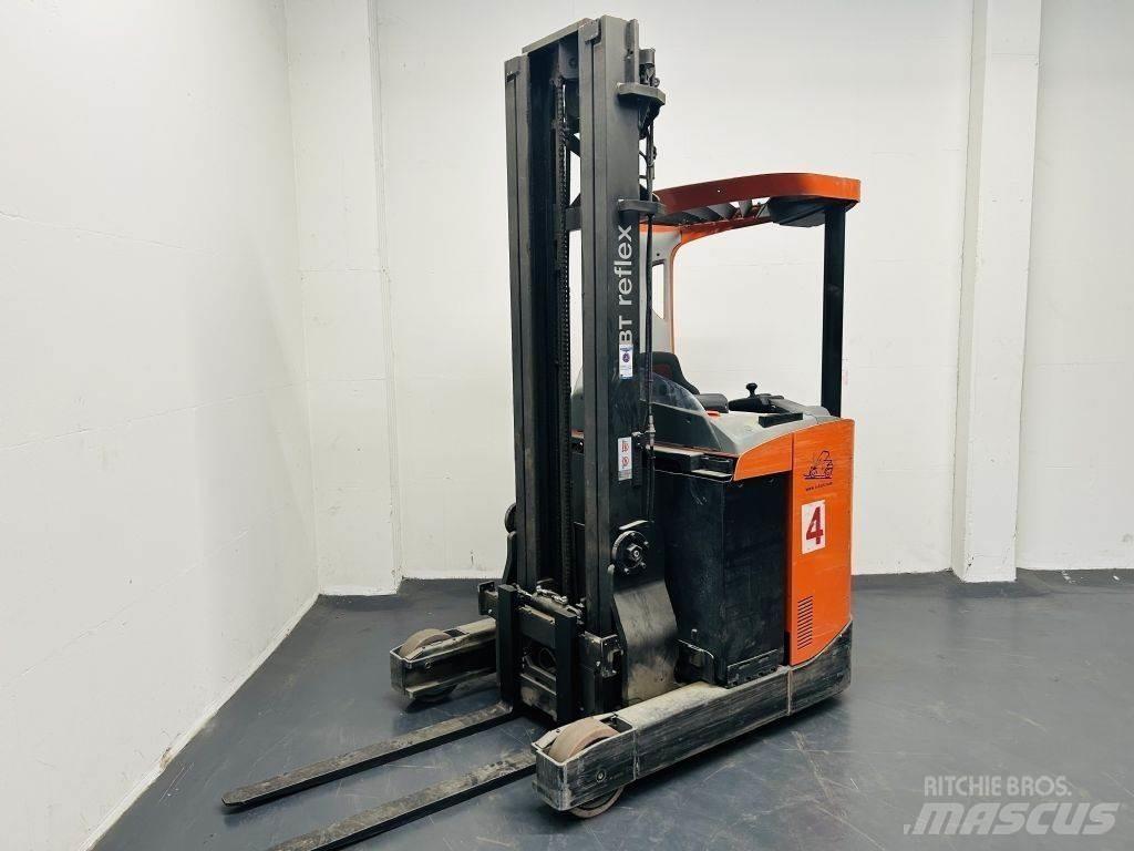 BT RRE140 Skjutstativtruck