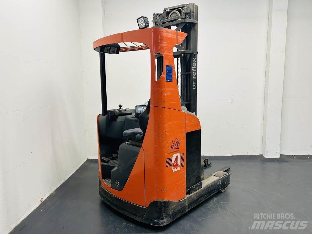 BT RRE140 Skjutstativtruck