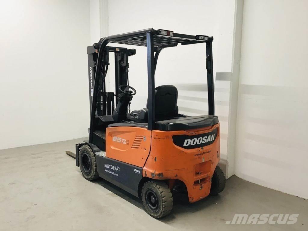 Doosan B25X-7 Elmotviktstruckar