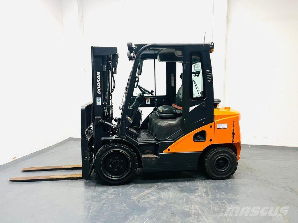 Doosan D30S-7 Dieselmotviktstruckar