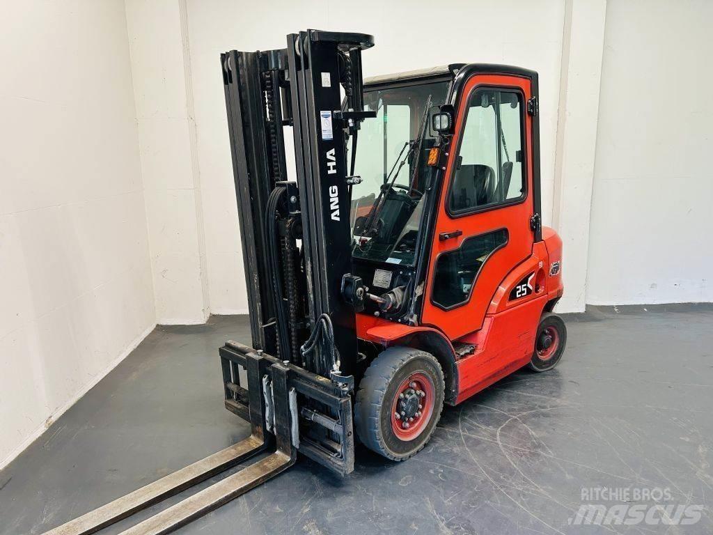 Hangcha CPCD25-XRW92F Dieselmotviktstruckar