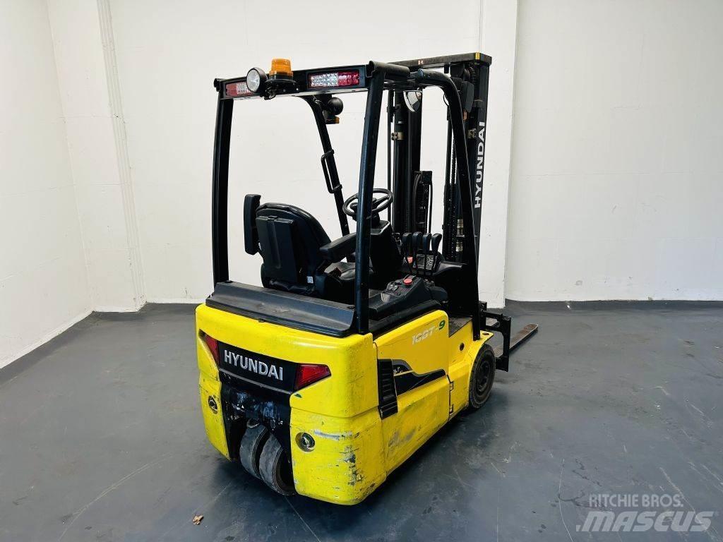 Hyundai 15BT-9 Elmotviktstruckar