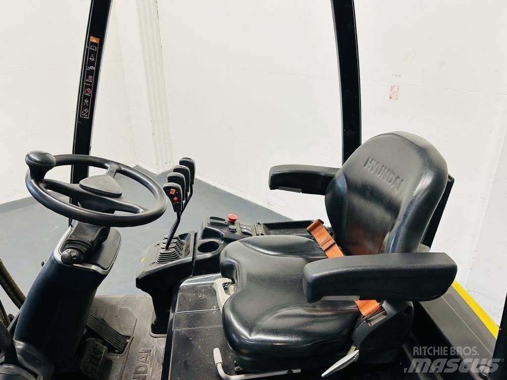 Hyundai 15BT-9 Elmotviktstruckar