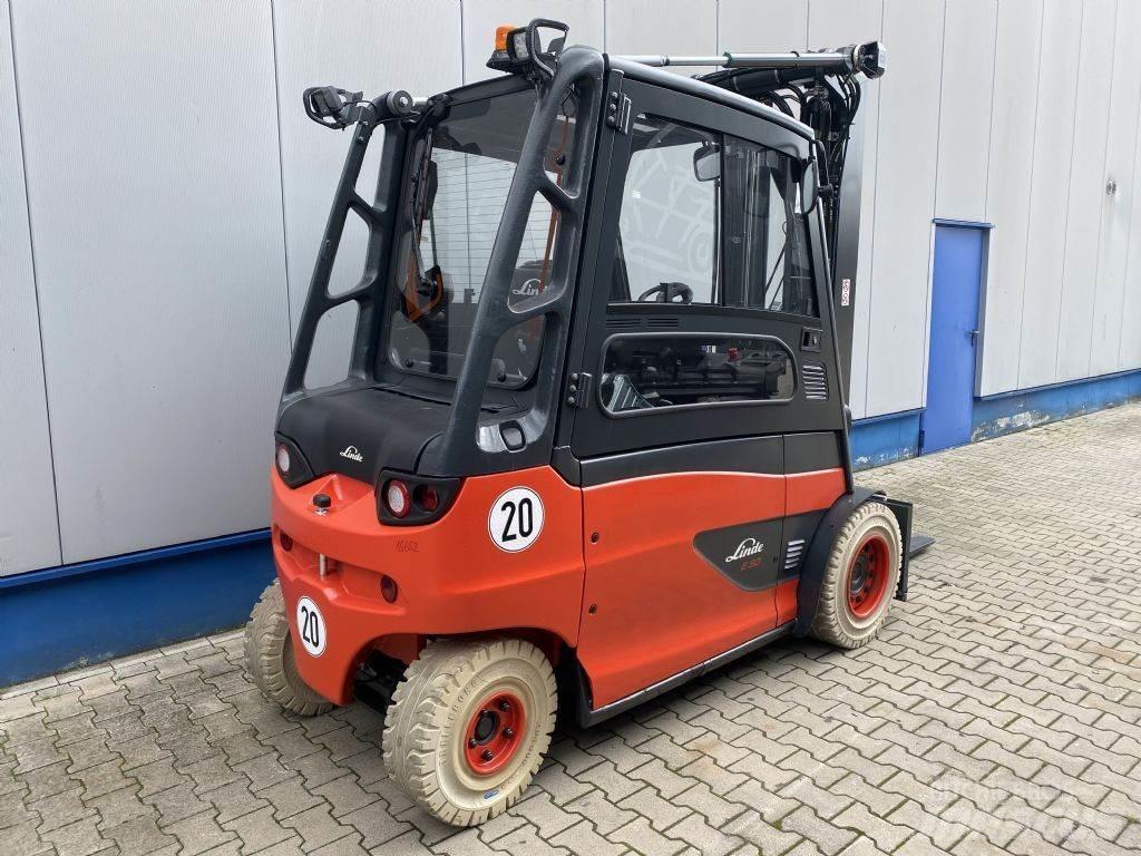 Linde E50HL Elmotviktstruckar