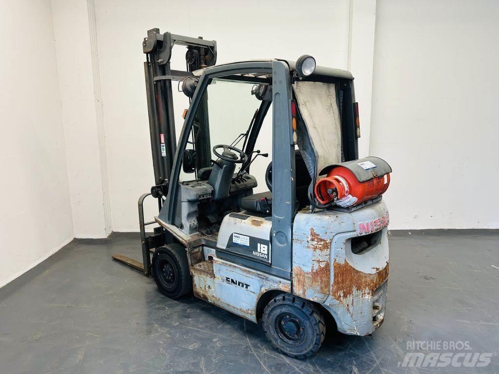 Nissan PD01A18PQ Gasolmotviktstruckar