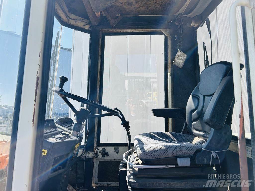 Schaeff KL835 Kompaktlastare