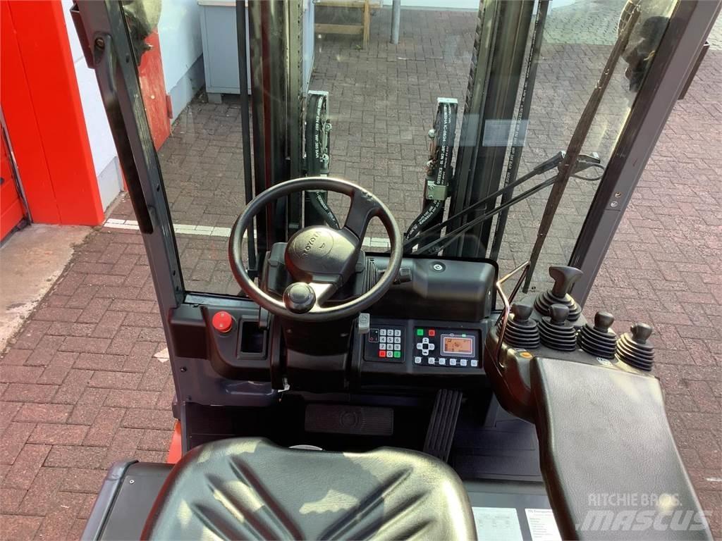 Toyota 8FBE16T Elmotviktstruckar