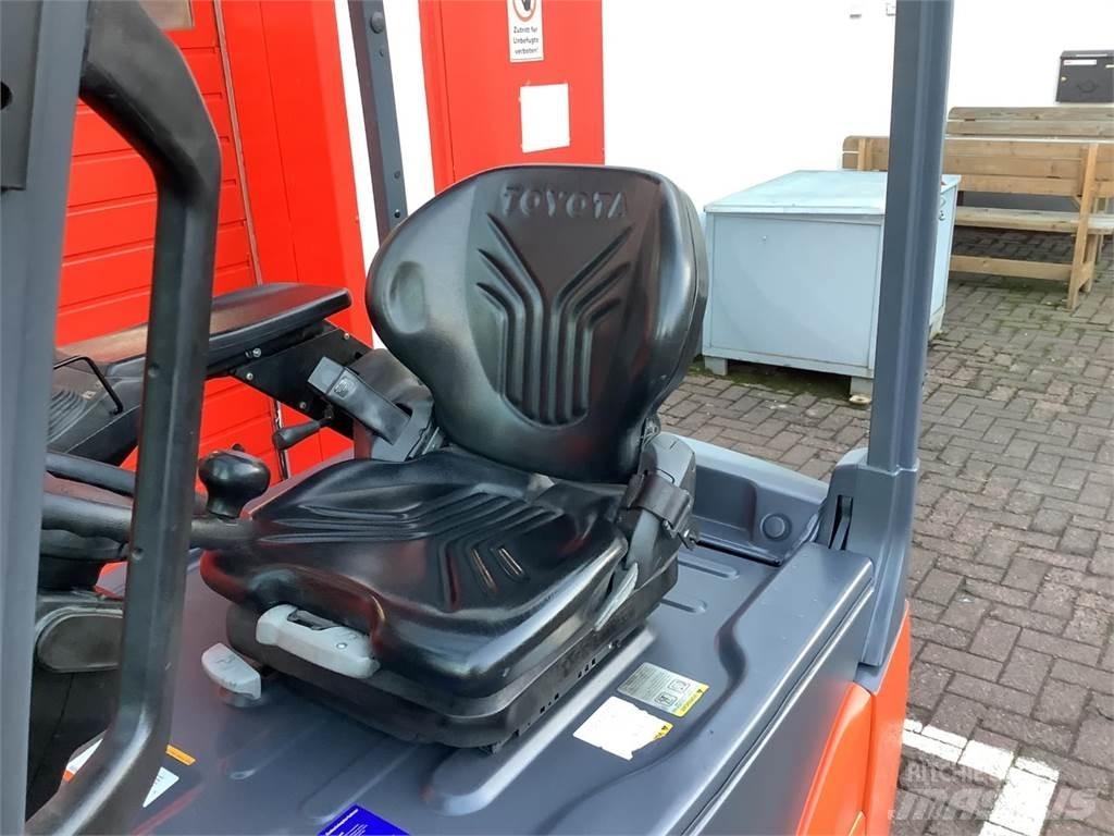 Toyota 8FBE20T Elmotviktstruckar