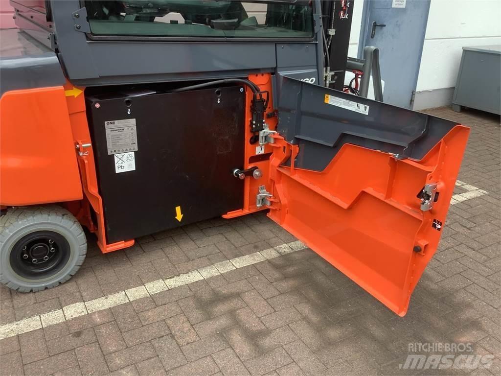 Toyota 9FBH25T Elmotviktstruckar