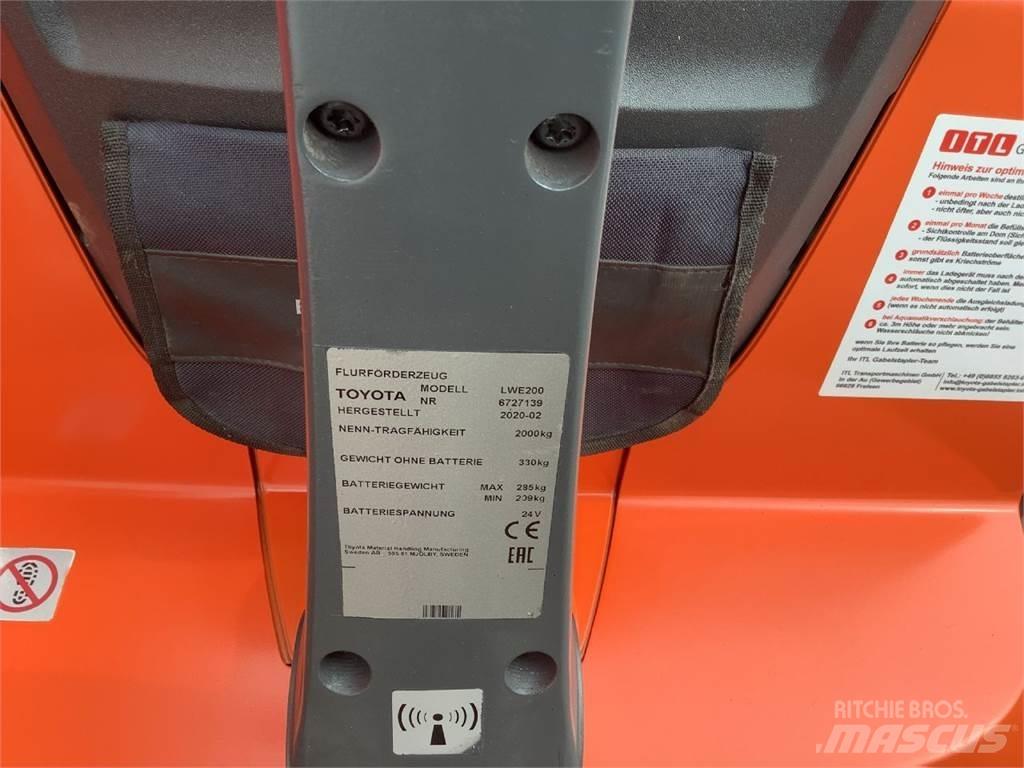 Toyota LWE200 Låglyftare utan plattform