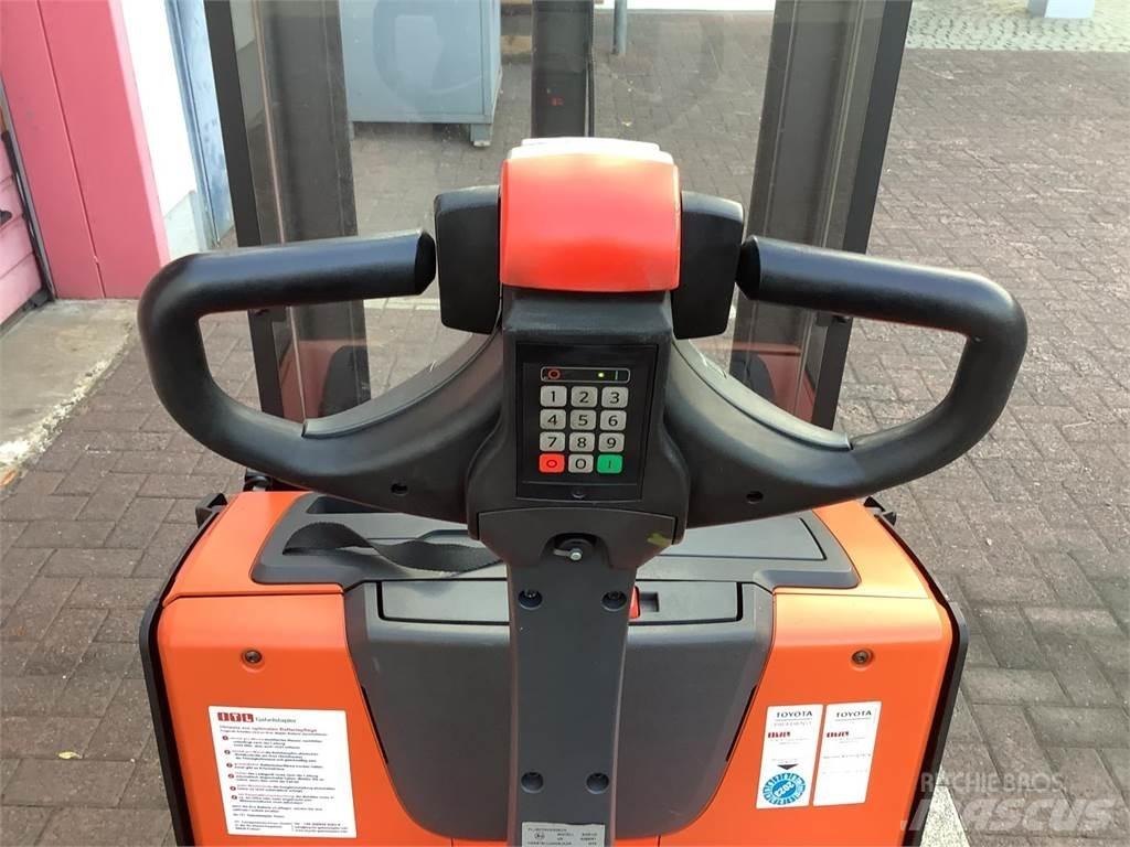 Toyota SWE120 Staplare-led