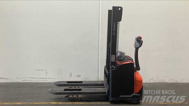 Toyota SWE120 Staplare-led