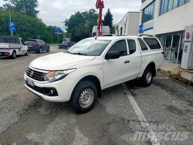 Fiat FULLBACK Flakbilar