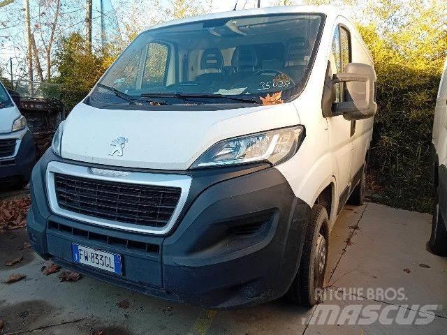 Peugeot BOXER Lätta lastbilar