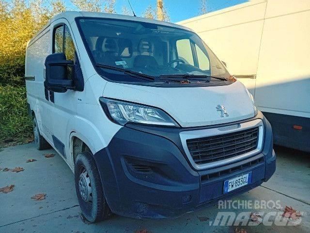 Peugeot BOXER Lätta lastbilar