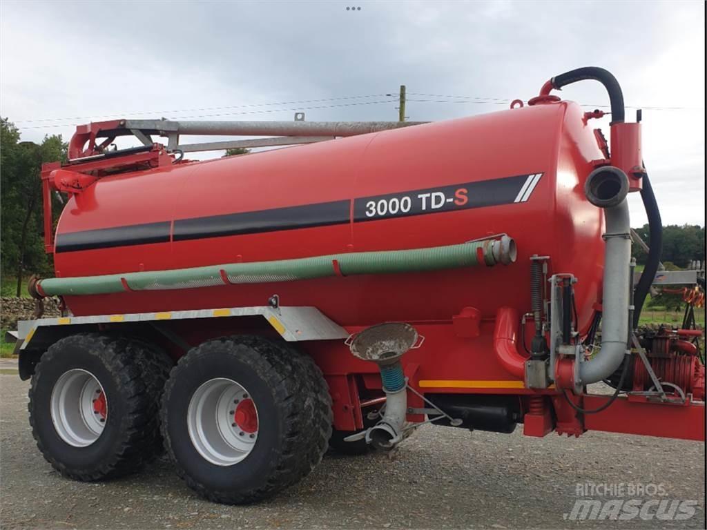 Hi-Spec 3000 TD-S Fast- och kletgödselspridare