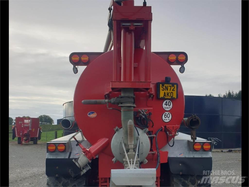 Hi-Spec 3000 TD-S Fast- och kletgödselspridare