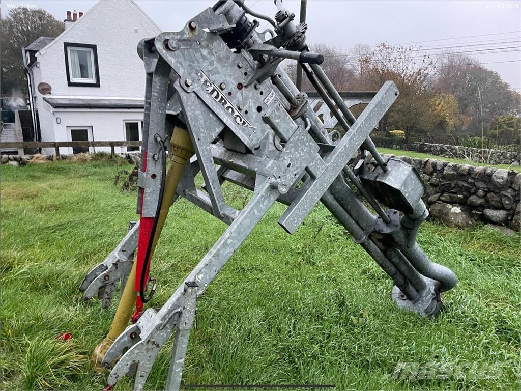 Redrock SUPER 8 Fast- och kletgödselspridare