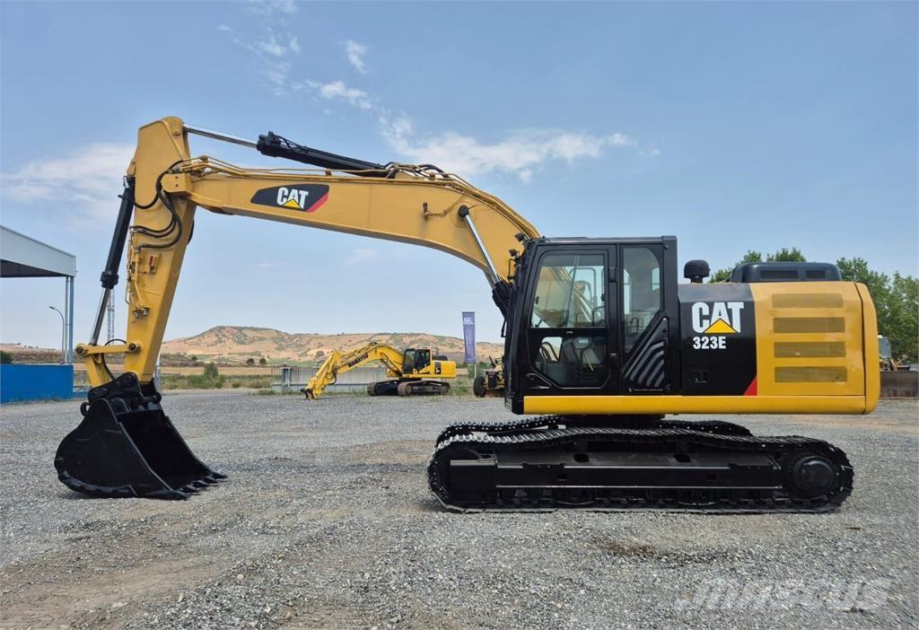 CAT 323ELN Bandgrävare