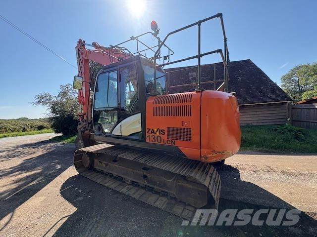 Hitachi ZX130-5 Bandgrävare