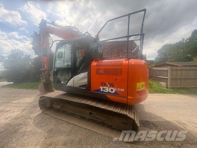 Hitachi ZX130-6 Bandgrävare