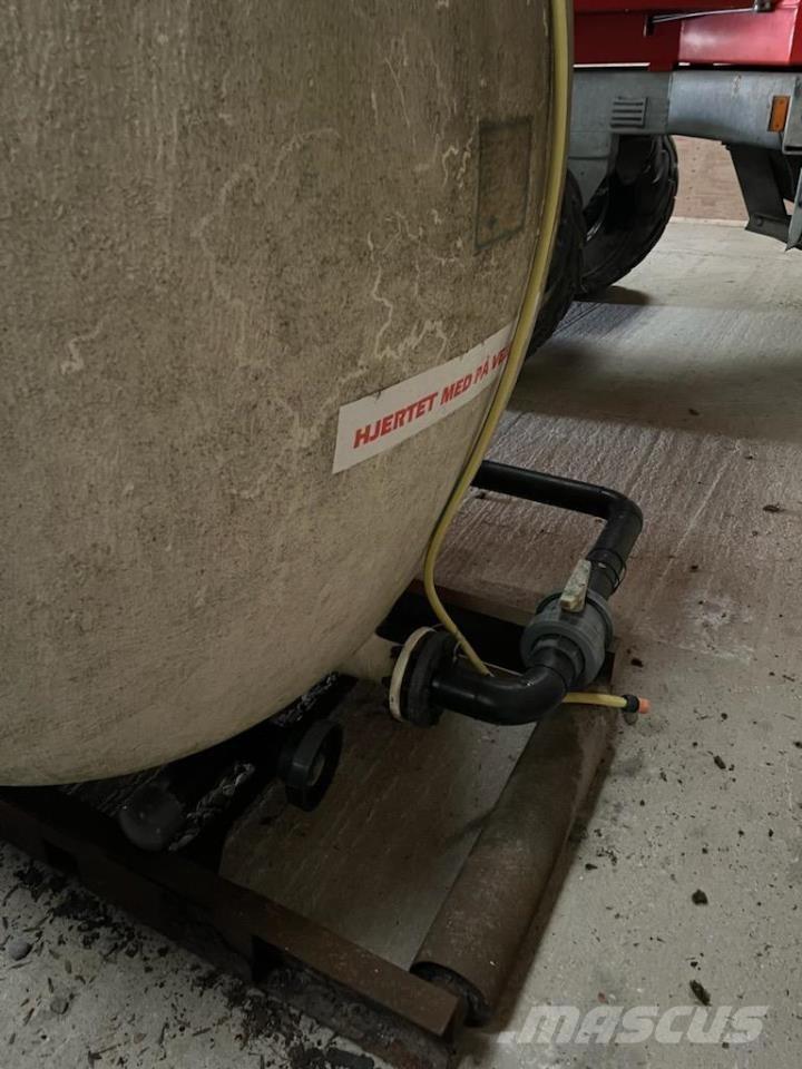  15.000 L vandtank Avlastarbord, fläktar och elevatorer