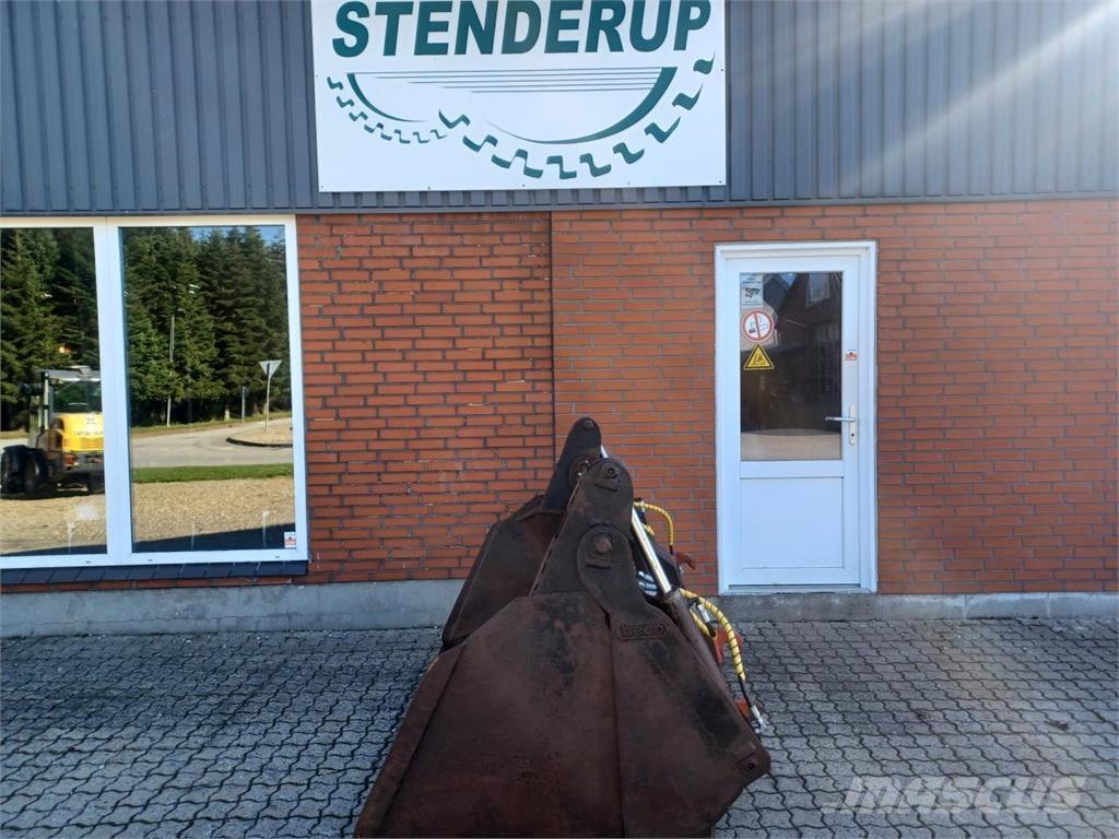  4 I EEN SKOVL Skopor