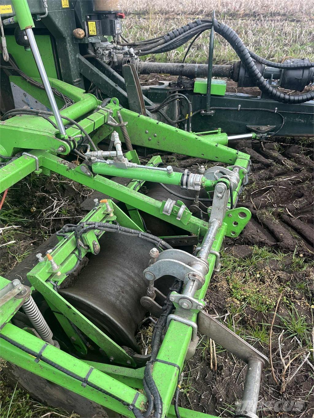 AVR 9200 CR Potatisupptagare och potatisgrävare