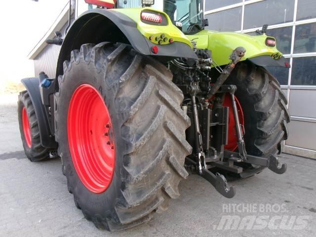 CLAAS AXION 800 Traktorer