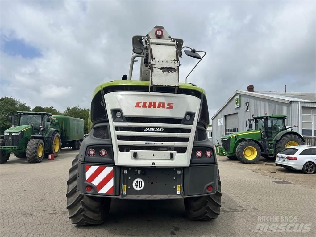 CLAAS JAGUAR 950 Fälthackar