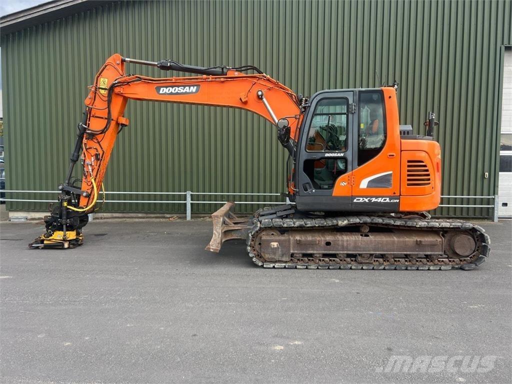 Doosan DX140LCR-5 Bandgrävare