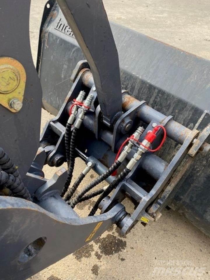 Eurotrac W12 Minilastare