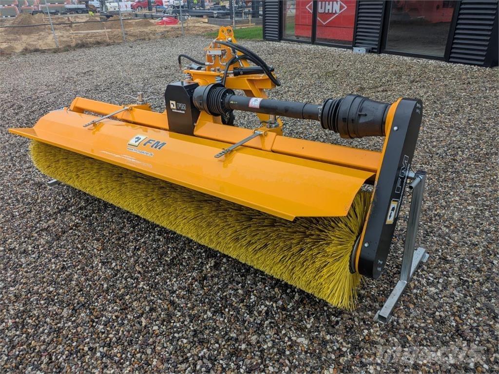 FM MF 275 Borstar & borstskopor