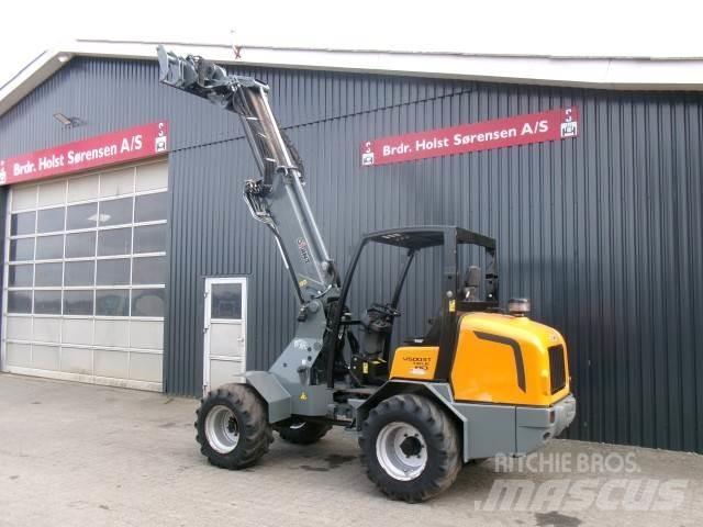 GiANT V5003TELE Minilastare