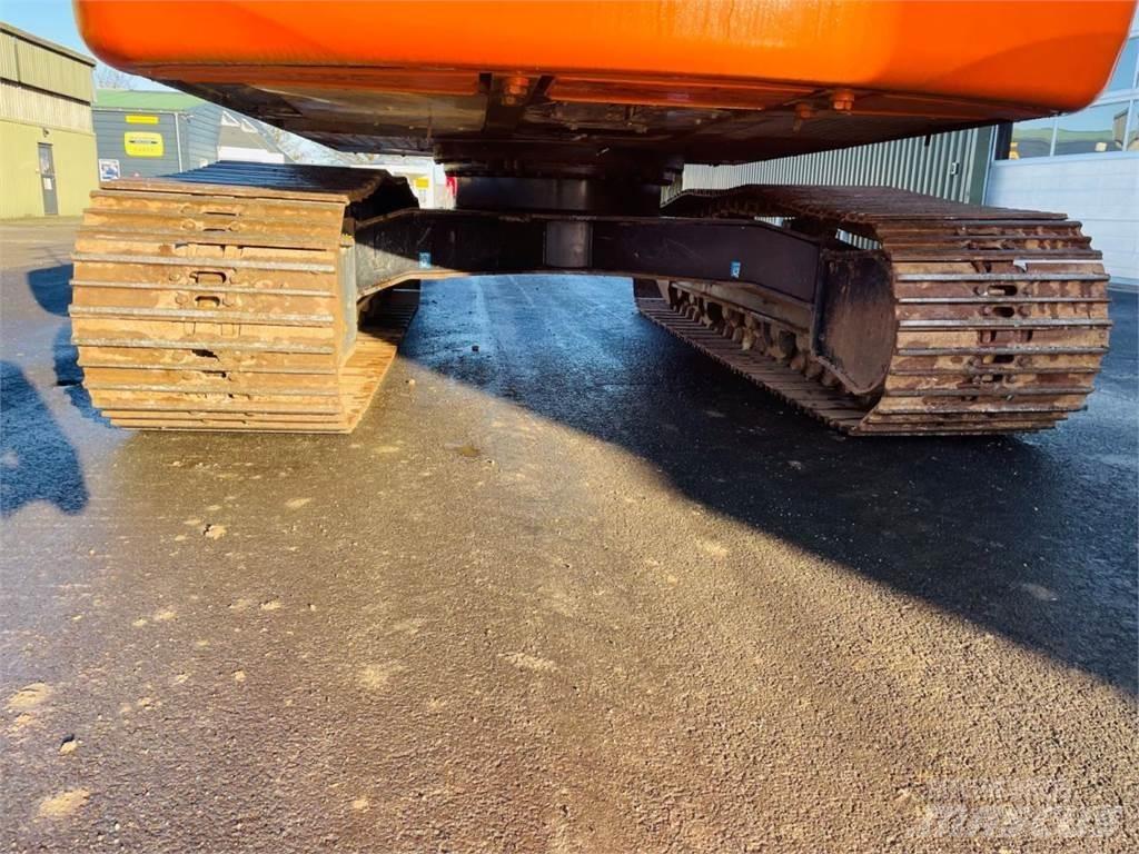 Hitachi ZX210-6 Bandgrävare