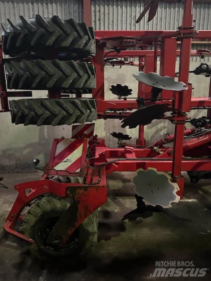 Horsch TIGER 4 MT Tallriksredskap