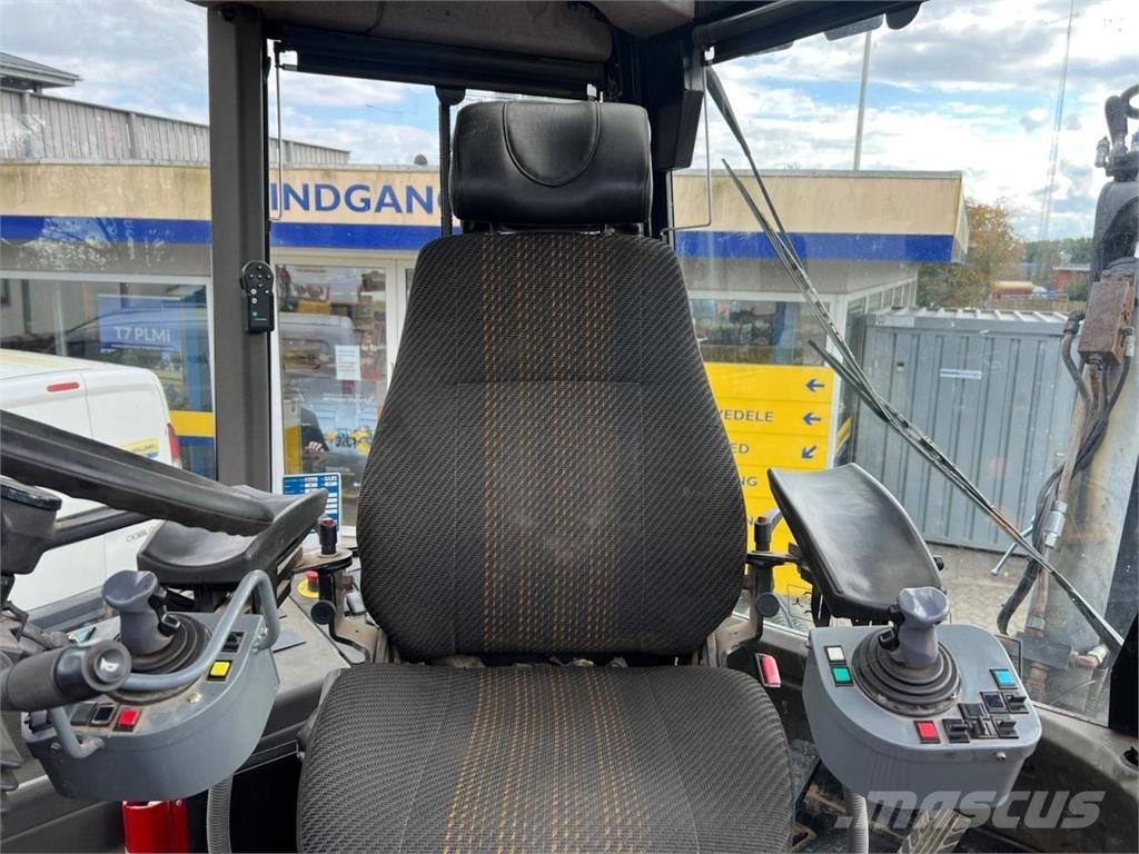Huddig 1260 Grävlastare