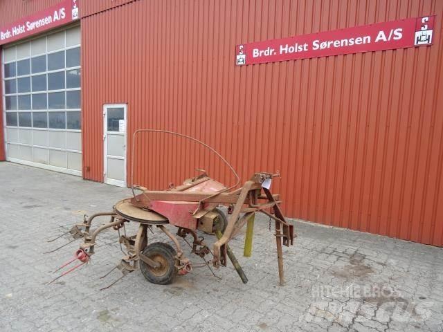 JF CR 320 Vändare och luftare