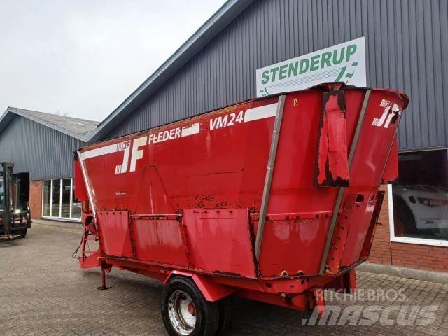 JF VM 24 Fodervagnar