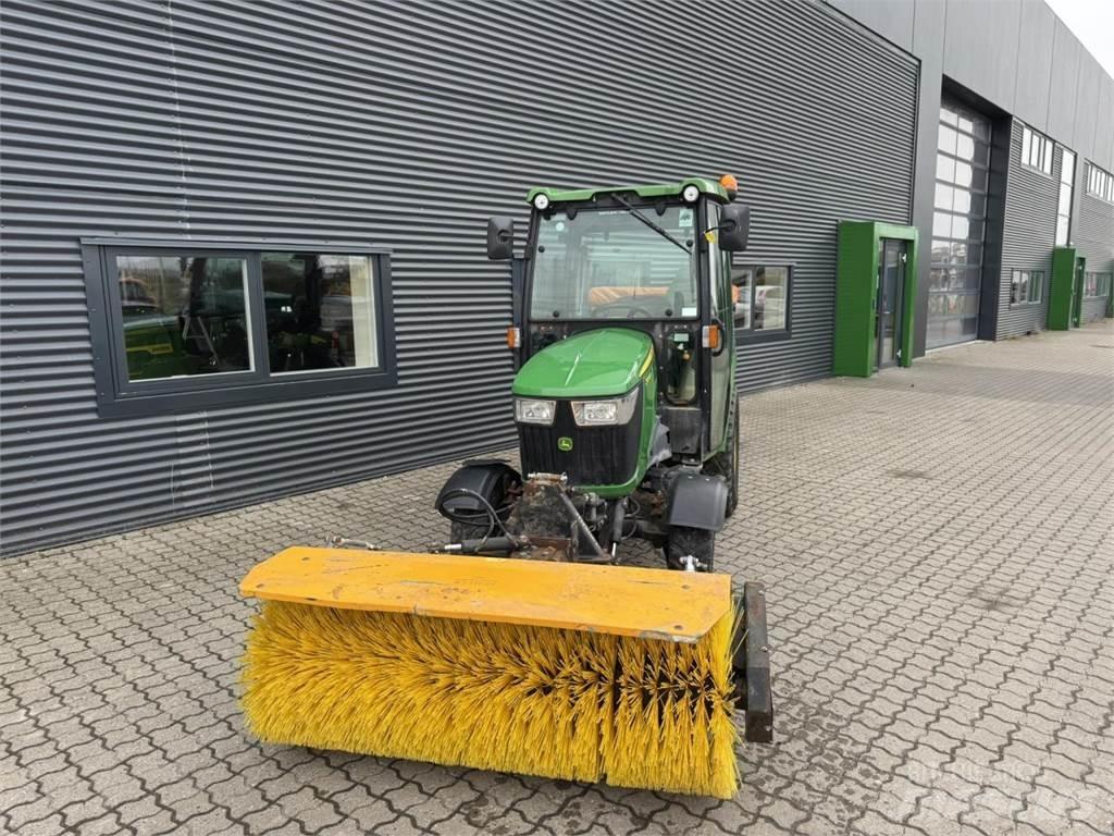 John Deere 2036R Kompakttraktorer