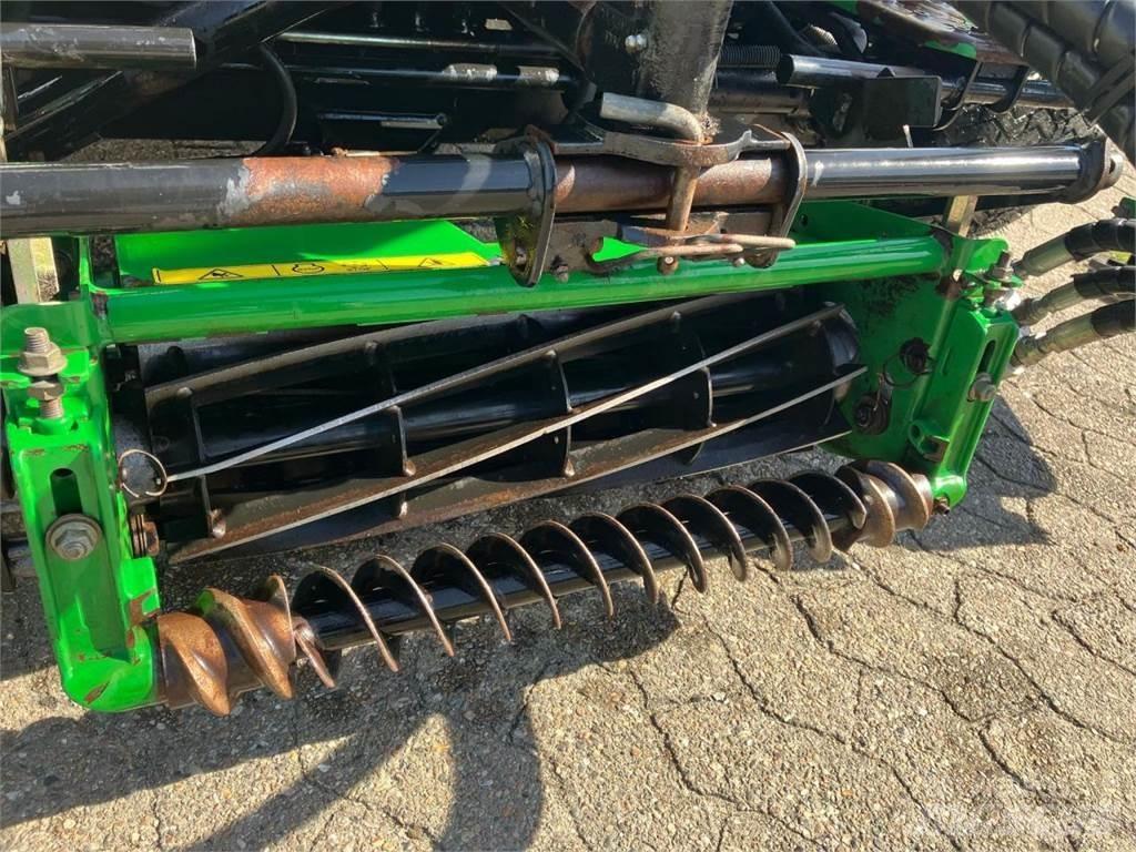 John Deere 3235C Fairway-gräsklippare