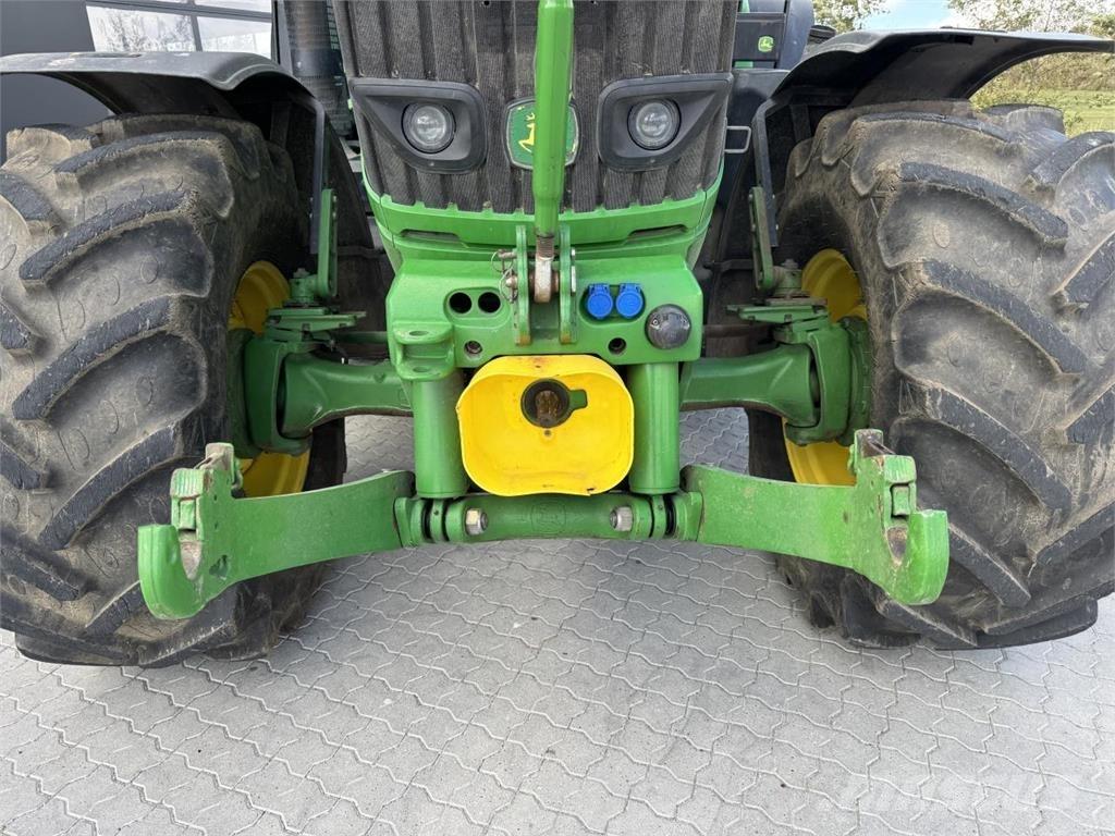 John Deere 6210 Traktorer