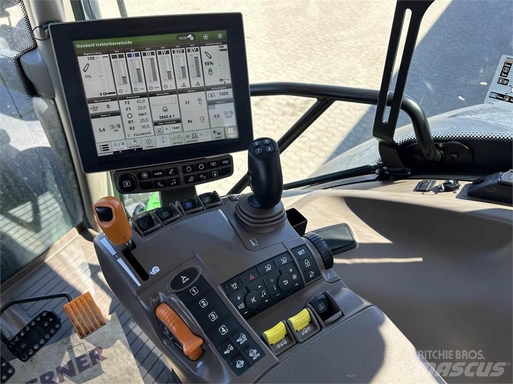 John Deere 6215R Traktorer