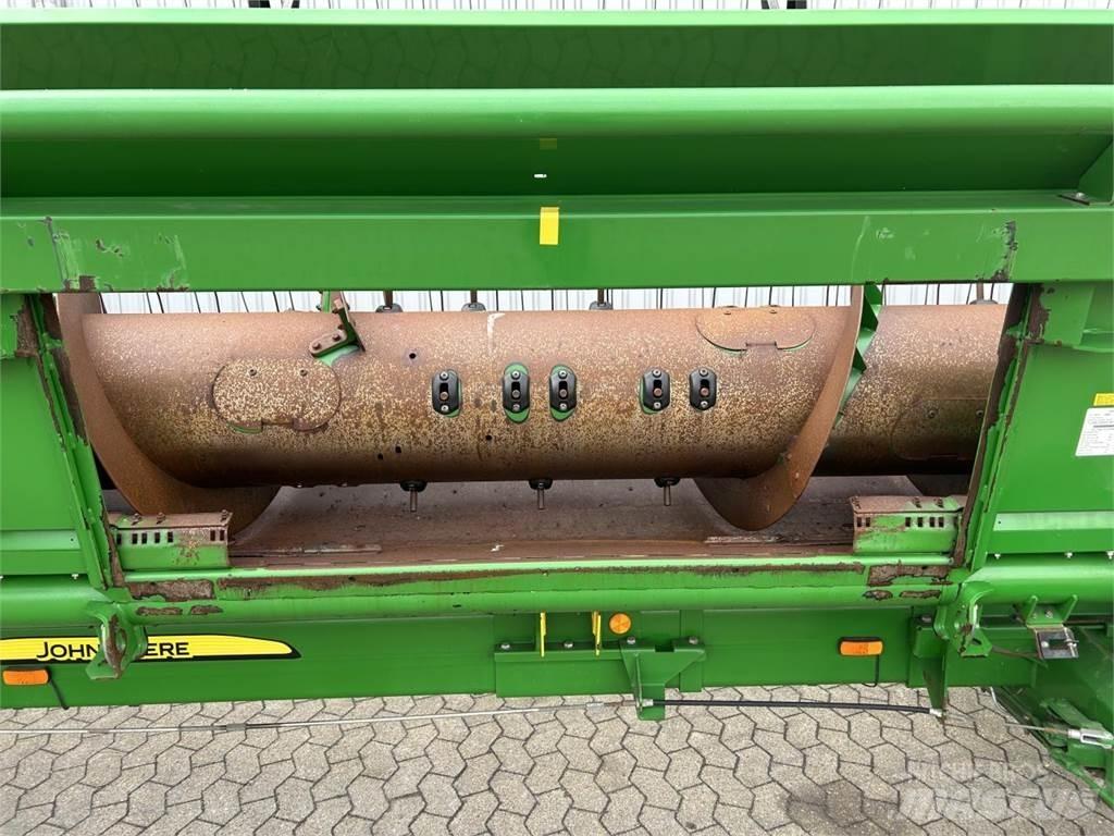 John Deere 635R Skärbord